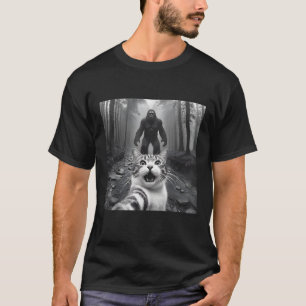 Camiseta Graciosa Selfie De Gato Asustado Con Sasquatsch