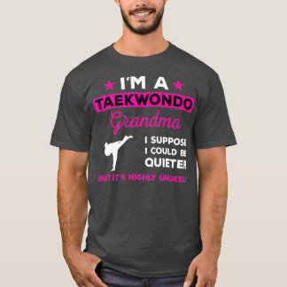 Camiseta Graciosas artes marciales de la abuela Karate en T