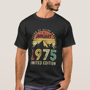 Camiseta Graciosas mujeres de 50 años de edad entregan incr