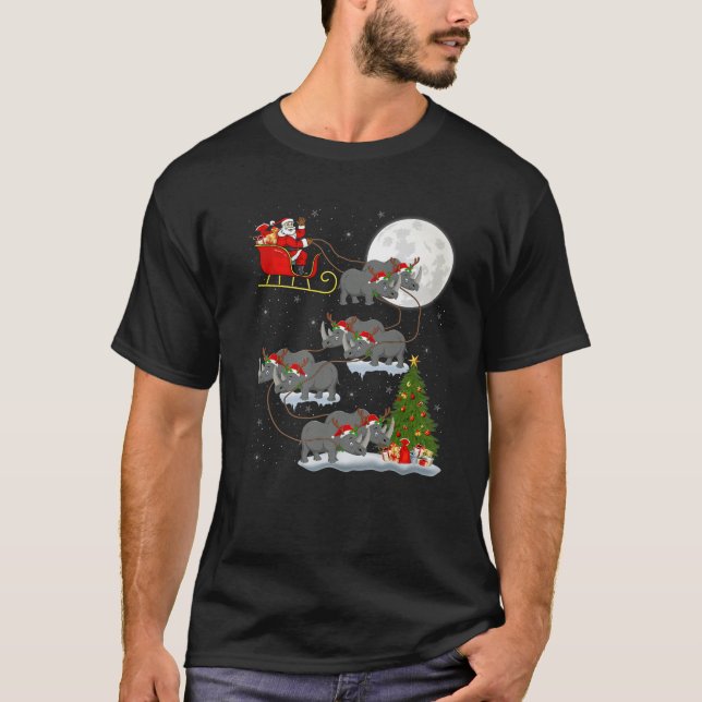 Camiseta Gracioso árbol de alumbrado navideño Santa Riding  (Anverso)