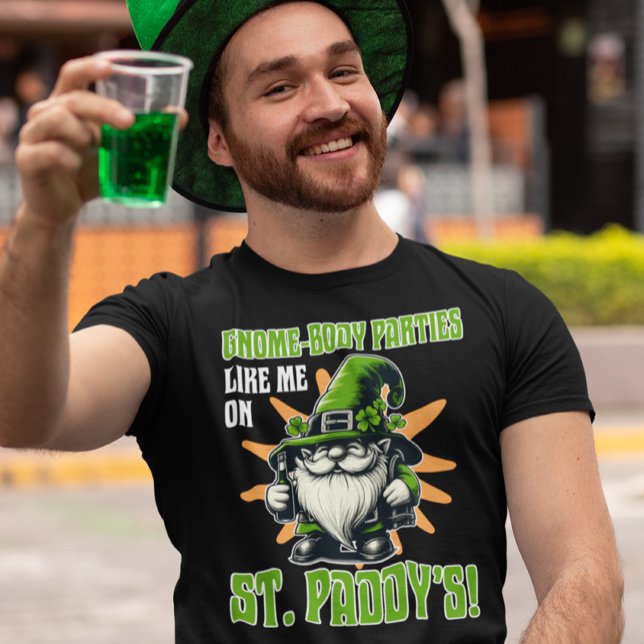 Camiseta Gracioso diseño del Día de San Patricio con Gnome (Gnome-Body parties like me on St. Paddy's!)