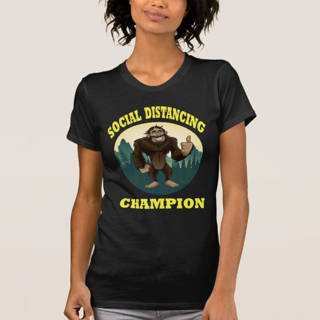 Camiseta Gracioso distanciamiento social de pie grande (Anverso)