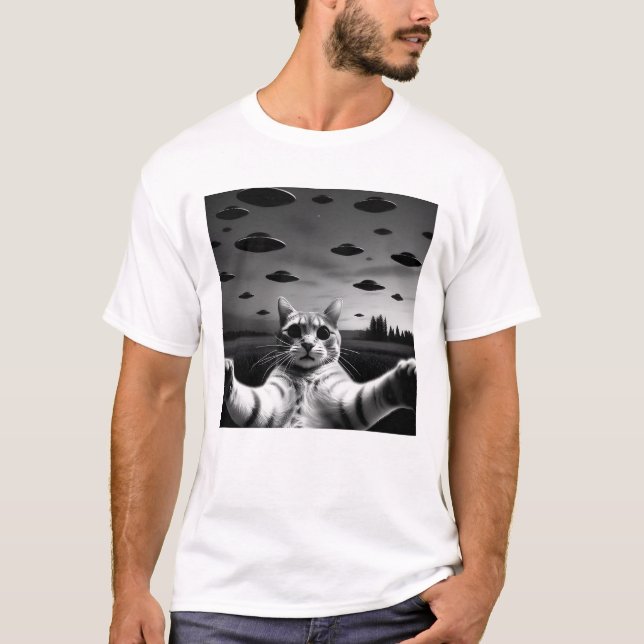 Camiseta Gracioso gato Alien UFO Kitten Selfie con ovnis (Anverso)