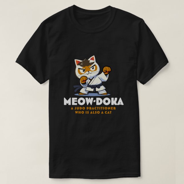 Camiseta Gracioso gato blanco y judo marrón negro cinturón (Diseño del anverso)