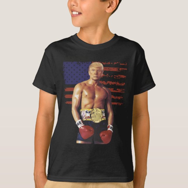 Camiseta Gracioso meme de boxeo en Trump con rock en boxead (Anverso)