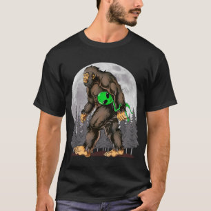 Camiseta Gracioso paro de pie de playa Alien UFO Sasquatch 