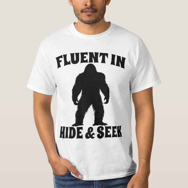 Camiseta Gracioso Pie Grande - Fluent in Hide and Seek (Anverso)