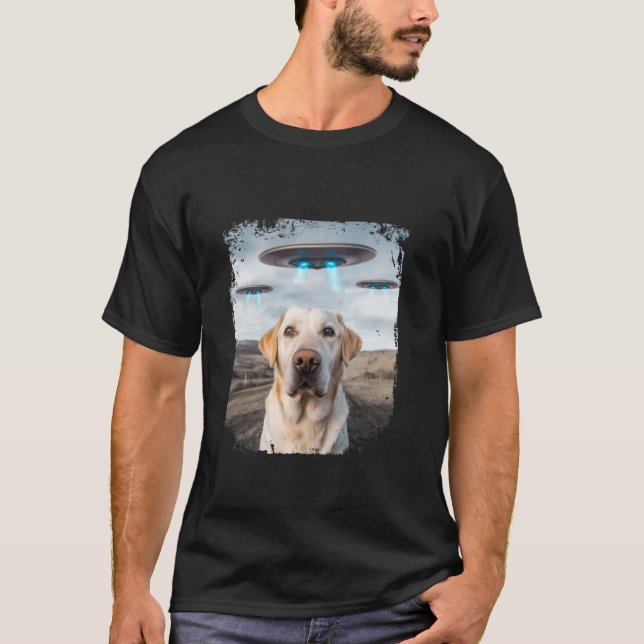 Camiseta Gracioso regador de perros selfie con OVNI alieníg (Anverso)