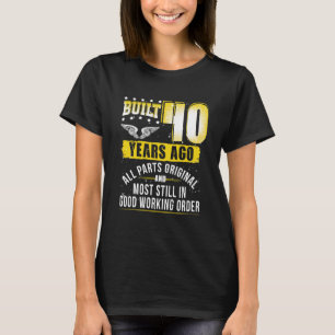 Camiseta Gracioso regalo de cumpleaños por día B que dice e