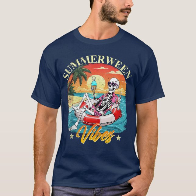 Camiseta Gracioso Summerween Vibes Skeleton Pumpkin Spooky  (Anverso)