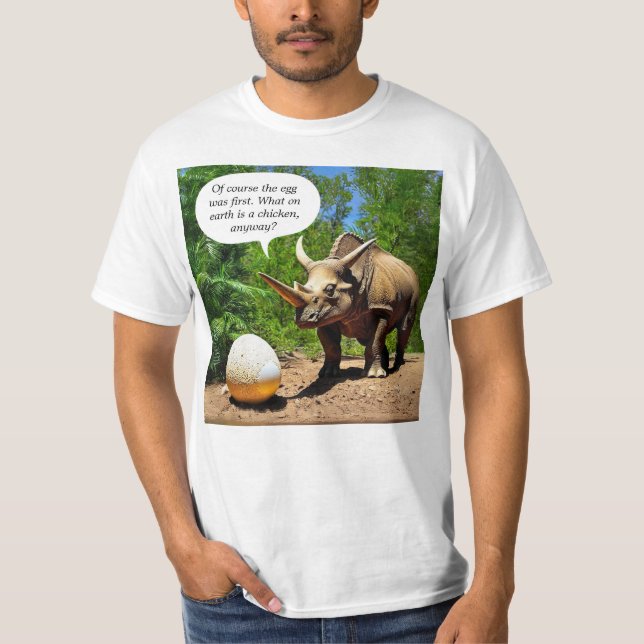 Camiseta Gracioso Triceratops Huevo de pollo Dinosaurio (Anverso)
