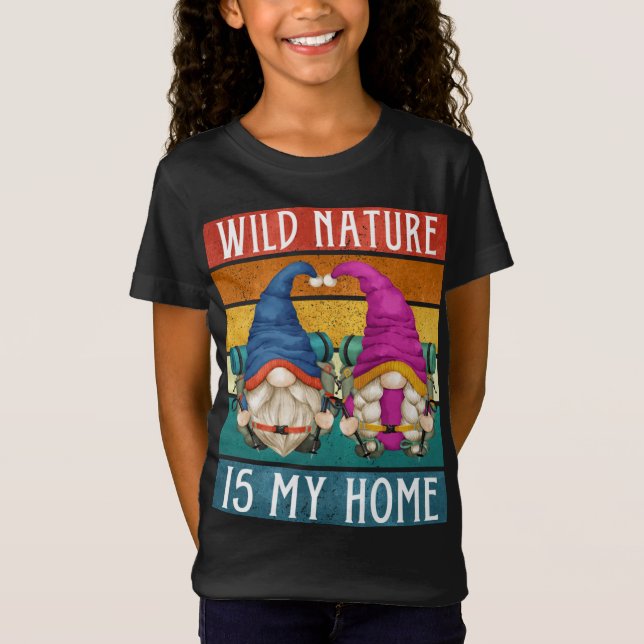 Camiseta Graciosos Gnomes De Senderismo Con Mochila De Viaj (Anverso)