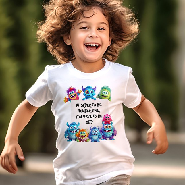 Camiseta Graciosos monstruos de la escuela de vuelta al tex (Funny Cute Monsters Colorful T-Shirt With Your Own Text)