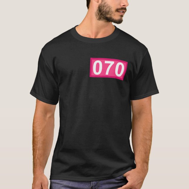 Camiseta Graciosos Regalos De 70 Años Número 070 Parche 70º (Anverso)