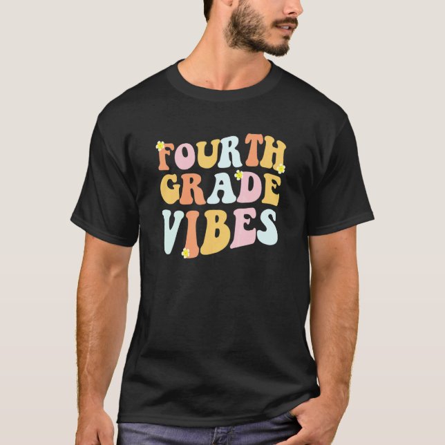 Camiseta Grade 4 Teachers  Students   Hippie Fourth Grade V (Anverso)