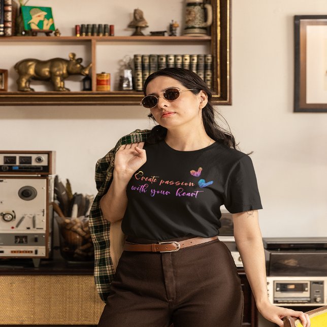Camiseta Gradiente arcoiris 'Crea pasión con tu corazón' (Rainbow Gradient 'Create Passion with Your Heart' T-Shirt)