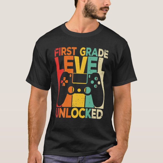 Camiseta Grado Funny Quinto Nivel Desbloqueado Primer Día D (Anverso)