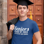 Camiseta Grado superior divertido Clase personalizada de 20<br><div class="desc">Celebra tu clase senior con esta camiseta personalizado que incluye texto en negrita, incluyendo la clase del año, el nombre de la escuela o el texto de tu personalizado. Cambia fácilmente el color de la camisa para coordinarla con los colores de tu escuela. Perfecto para un fiesta de clase superior,...</div>