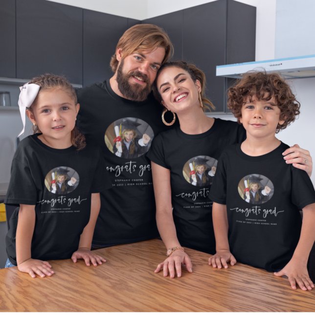 Camiseta Graduación de fotos de escritura blanca Grad Congr (Subido por el creador)