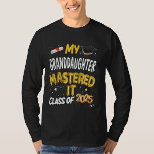Camiseta Graduación de Maestría Mi Nieta lo Dominó Cl