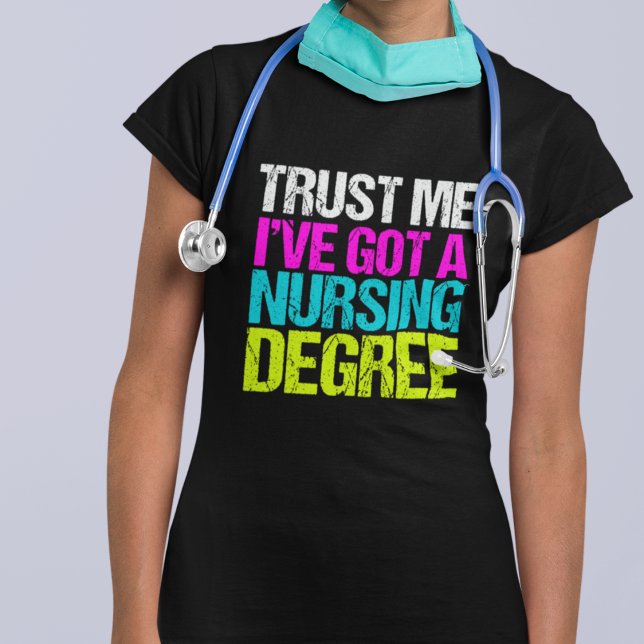 Camiseta Graduación divertida de enfermera (Subido por el creador)