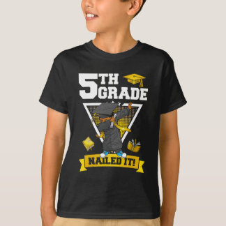 Camiseta Graduation Boy 5th Grade Nailed It Cl Of 2024 