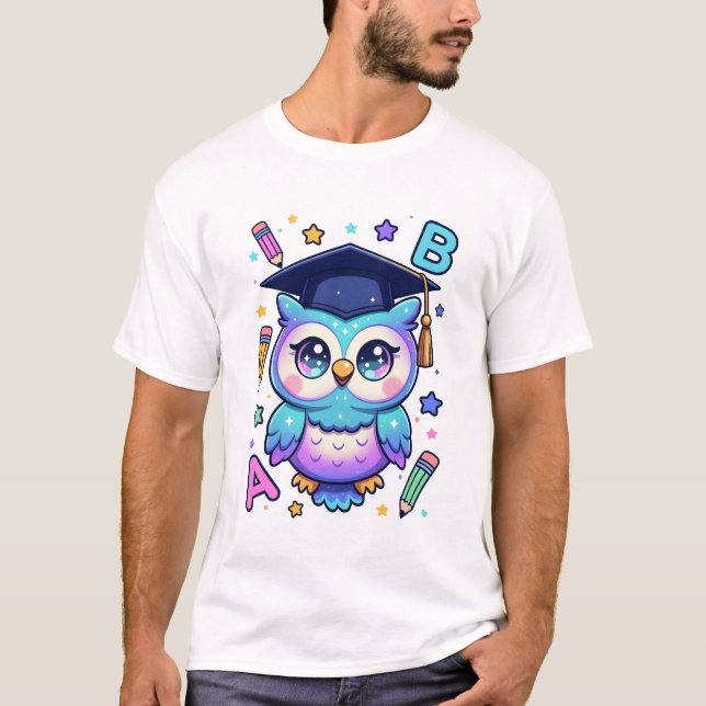 Camiseta Graduation Owl in Cosmic Sparkles (Anverso)