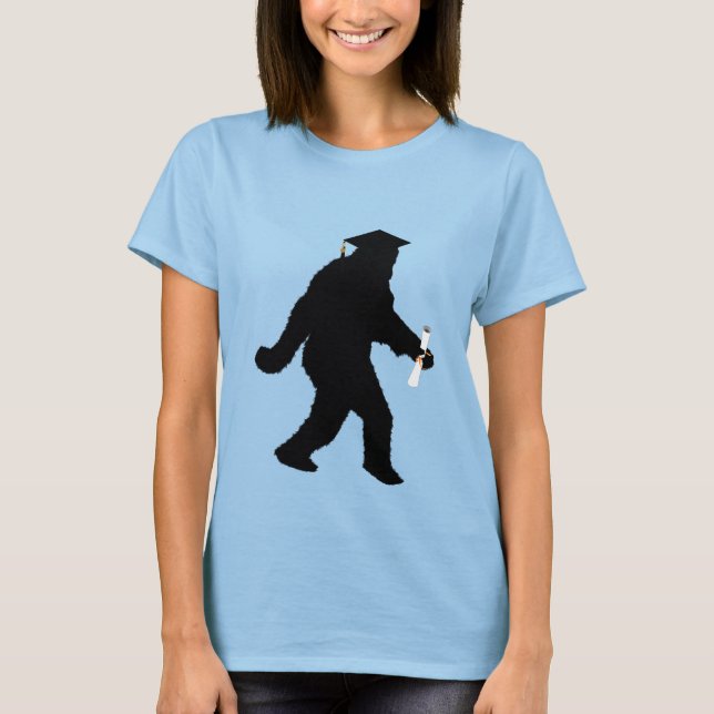 Camiseta Graduation Sasquatch with Grad Cap (Anverso)