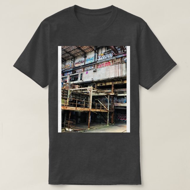 Camiseta Graffiti de construcción abandonado TShirt (Diseño del anverso)