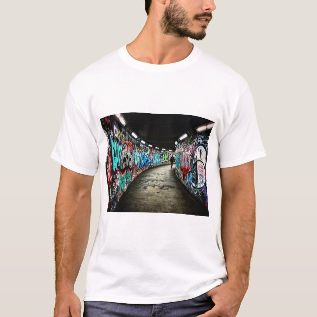 Camiseta Graffiti del metro (Anverso)