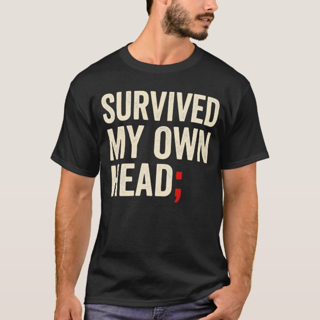Camiseta Gráfica de The Mind Forge Still Here (Anverso)