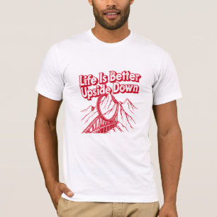 Camiseta gráfica de tipografía de vida al revés