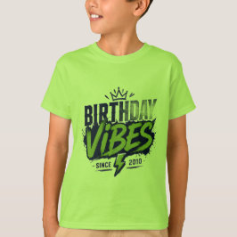Camiseta gráfica de vibraciones de cumpleaños de a
