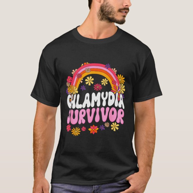 Camiseta Gráfica Divertida Superviviente de Clamidia (Anverso)