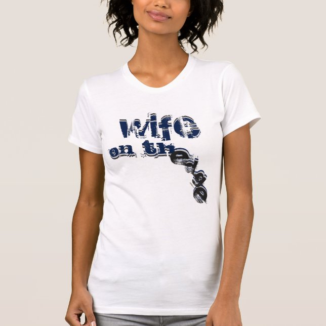 Camiseta Gráfica graciosa de la esposa en el borde (Anverso)