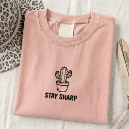 Camiseta gráfica 'Stay Sharp' para regalo