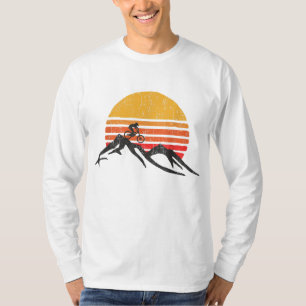 Camiseta Gráfico de diseño del atardecer de la vieja montañ