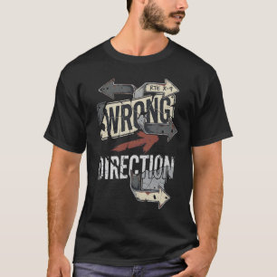 Camiseta Gráfico de señal de flecha angustiada en dirección