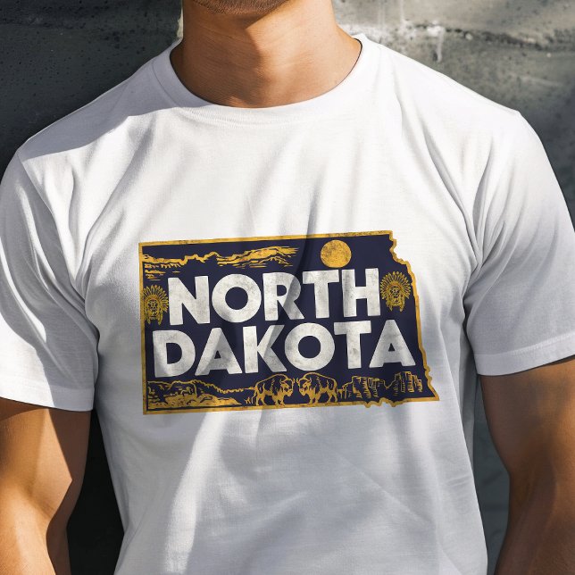 Camiseta Gráfico de viajes retro icónico de Dakota del Nort (Subido por el creador)
