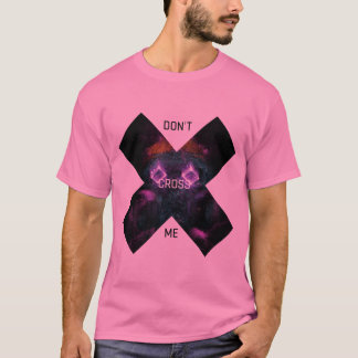 Camiseta Gráfico oscuro y misterioso "No me cruces"