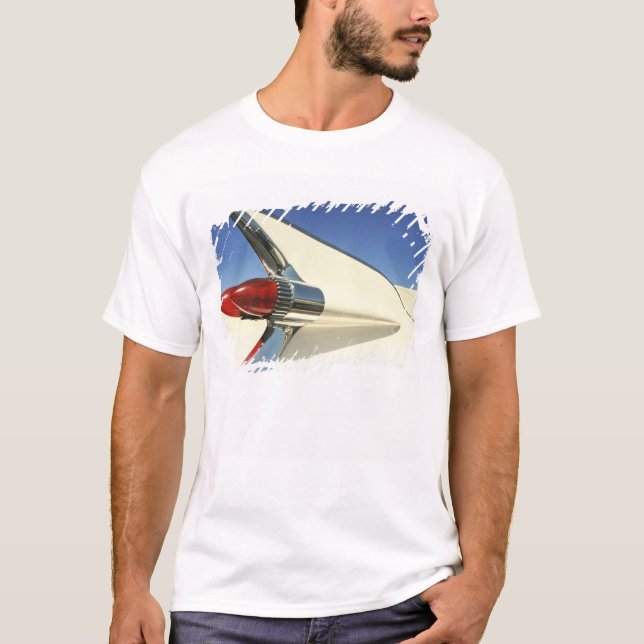 Camiseta Gráfico: Primer de la aleta y de la luz trasera (Anverso)