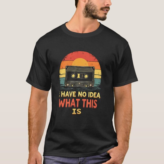 Camiseta Gráficos de humor de cinta nostálgica (Anverso)