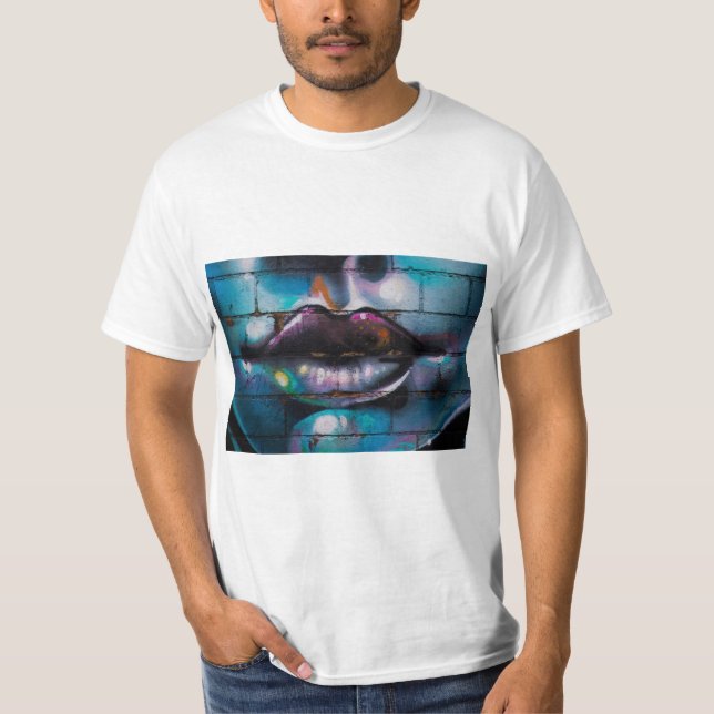 Camiseta Grafito de labios rosas (Anverso)