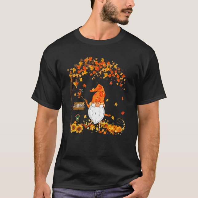 Camiseta Gramma Gnome Autumn Pumpkin Maple Leaf Fall Season (Anverso)