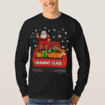 Camiseta Grammy Claus Red Truck Santa Reindeer Elf Christma<br><div class="desc">Grammy Claus Red Truck Santa Reindeer Elf Navidades</div>