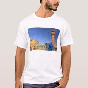 Camiseta Gran estatua de cristal y torre de la campanilla, 