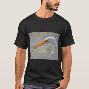 Camiseta Gran Garza Blanca Capturando un Pez Pequeño