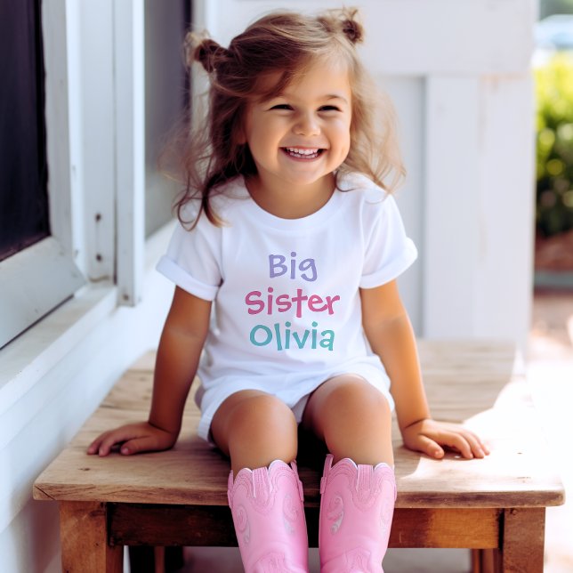 Camiseta Gran Hermana Colorida Monograma Chica (Subido por el creador)