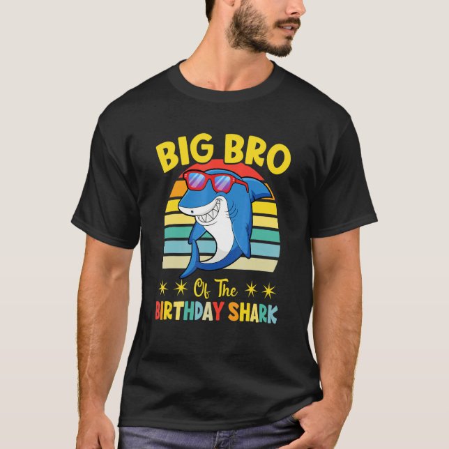Camiseta Gran Hermano Del Cumpleaños De Tiburón Cumpleaños  (Anverso)
