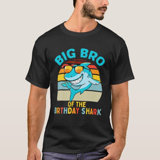 Camiseta Gran Hermano Del Hermano Del Cumpleaños Del Tiburó (Anverso)